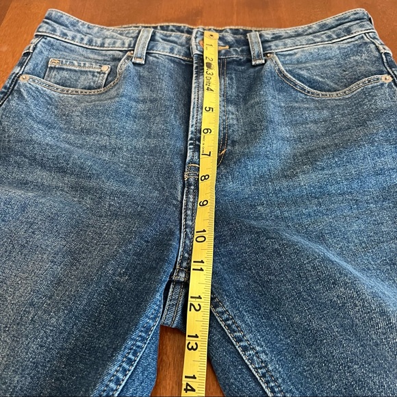 H&M | Blue high rise straight leg trending fall winter classic jean - Picture 7 of 15